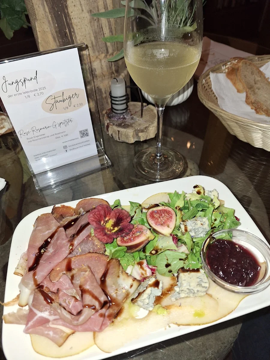 Essen und Trinken photo 2