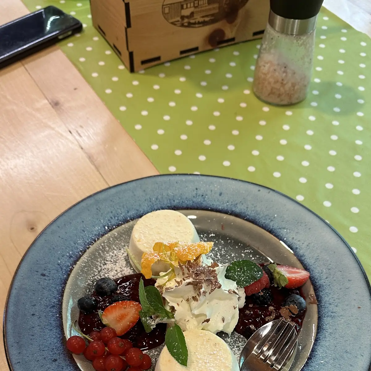 Essen und Trinken, Zur Fischerhütte bei der Klause