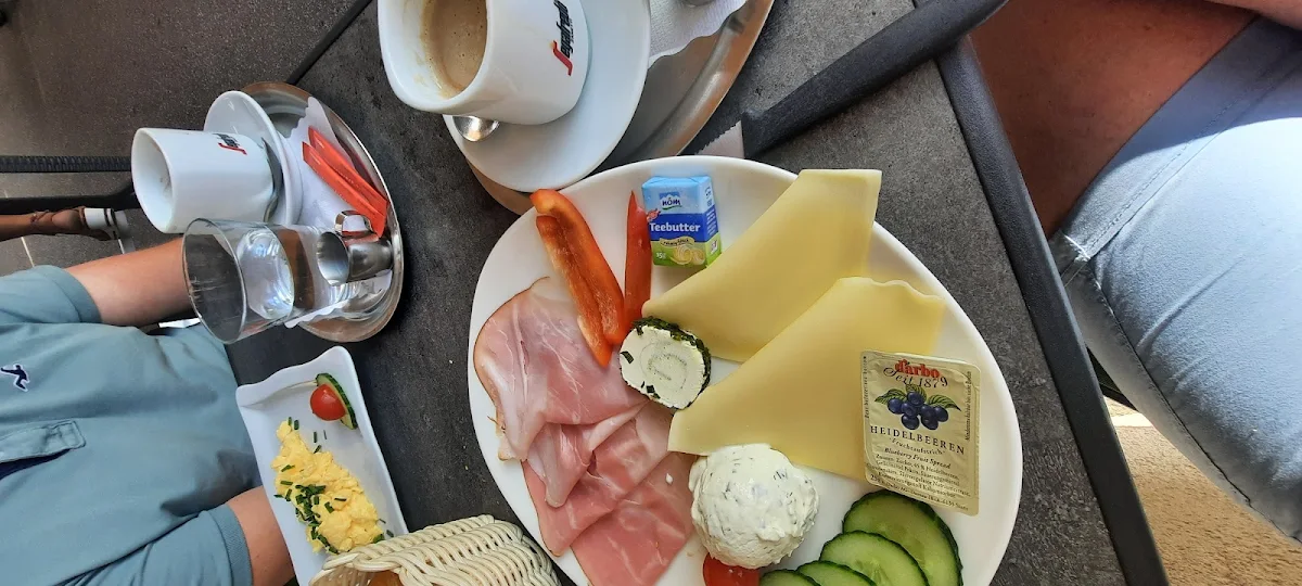 Essen und Trinken photo 3