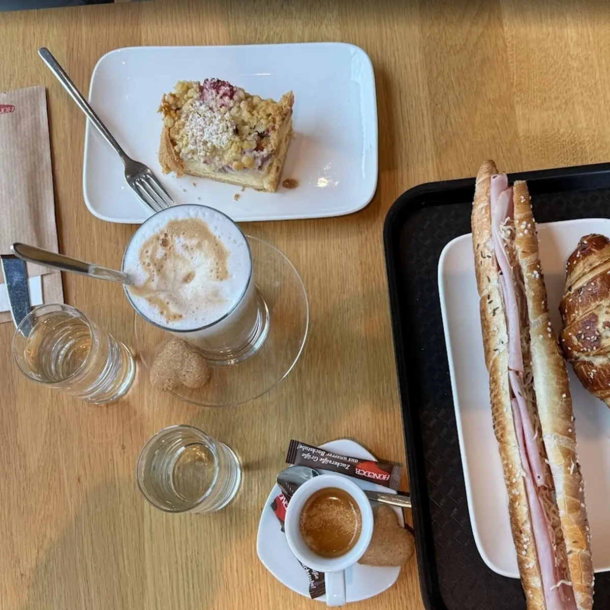 Essen und Trinken photo 2