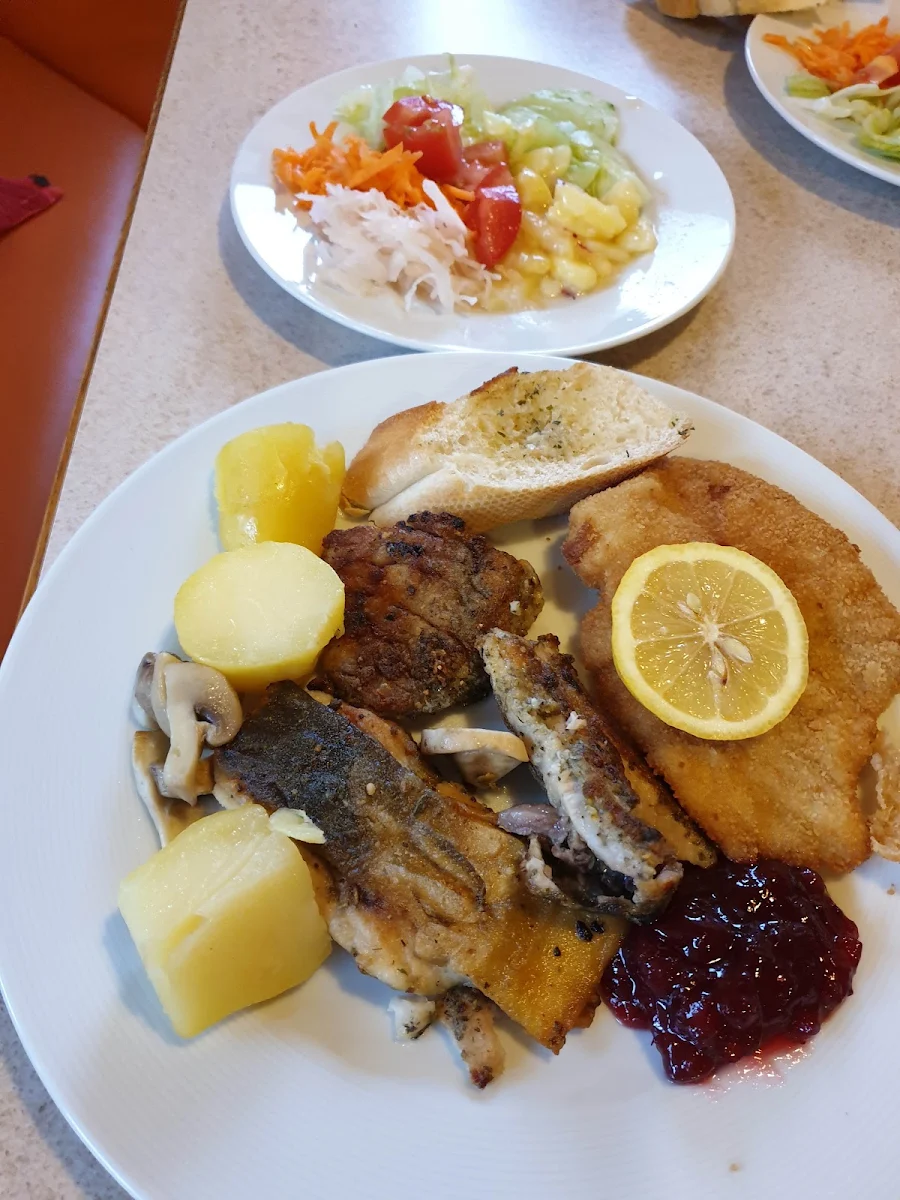 Essen und Trinken photo 2