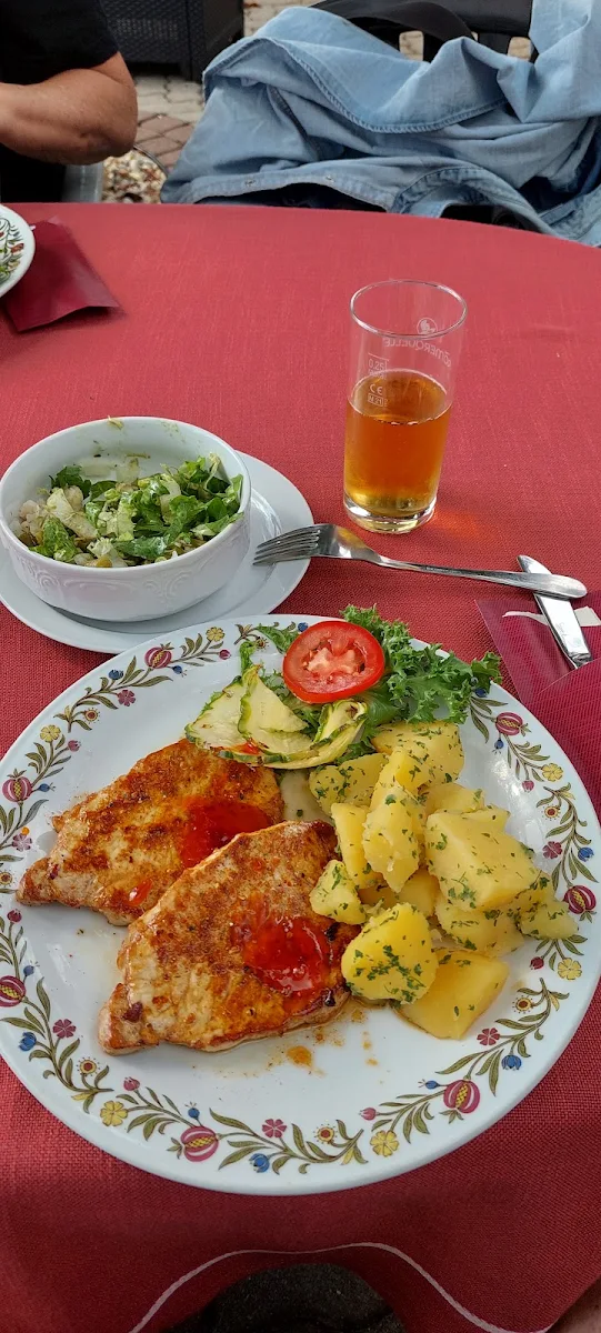 Essen und Trinken photo 2