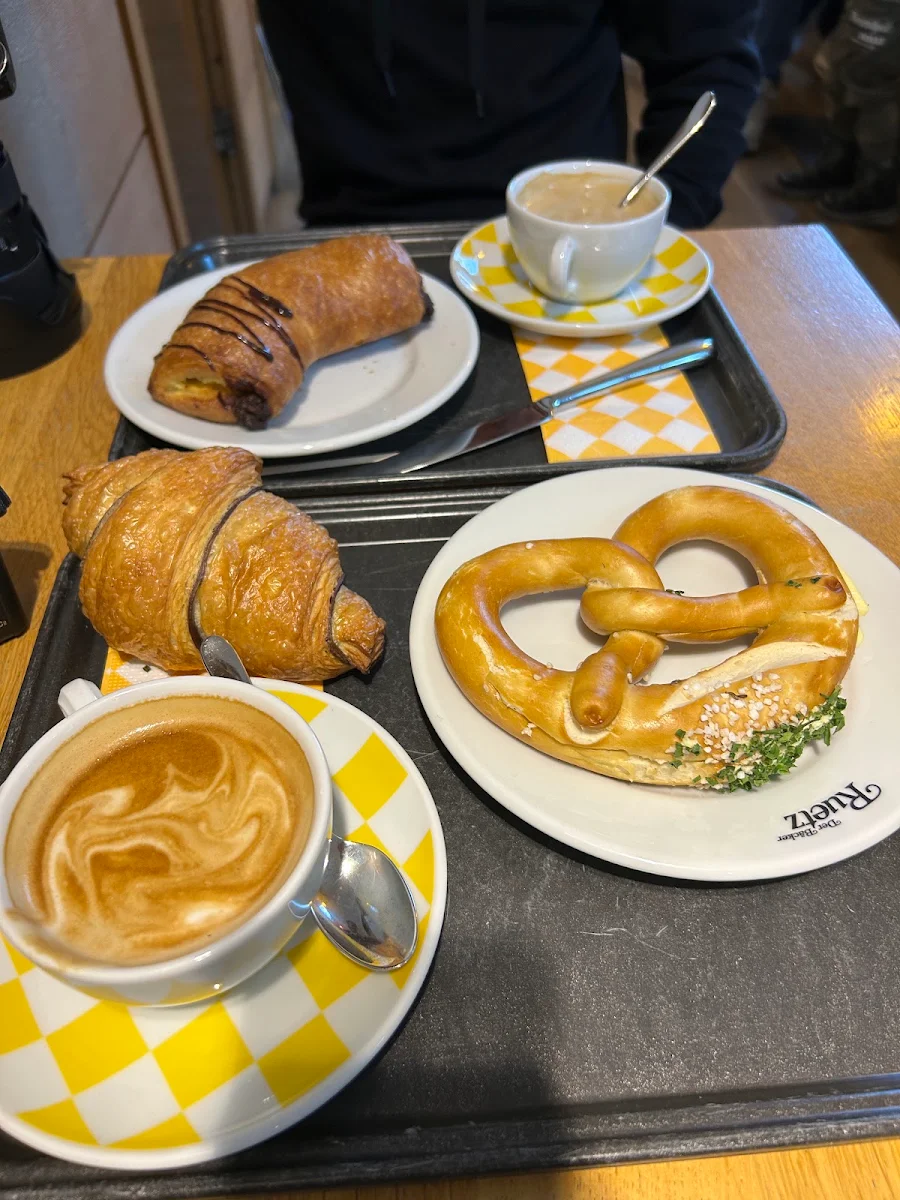 Essen und Trinken photo 1