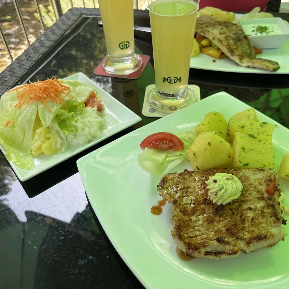 Essen und Trinken photo 3