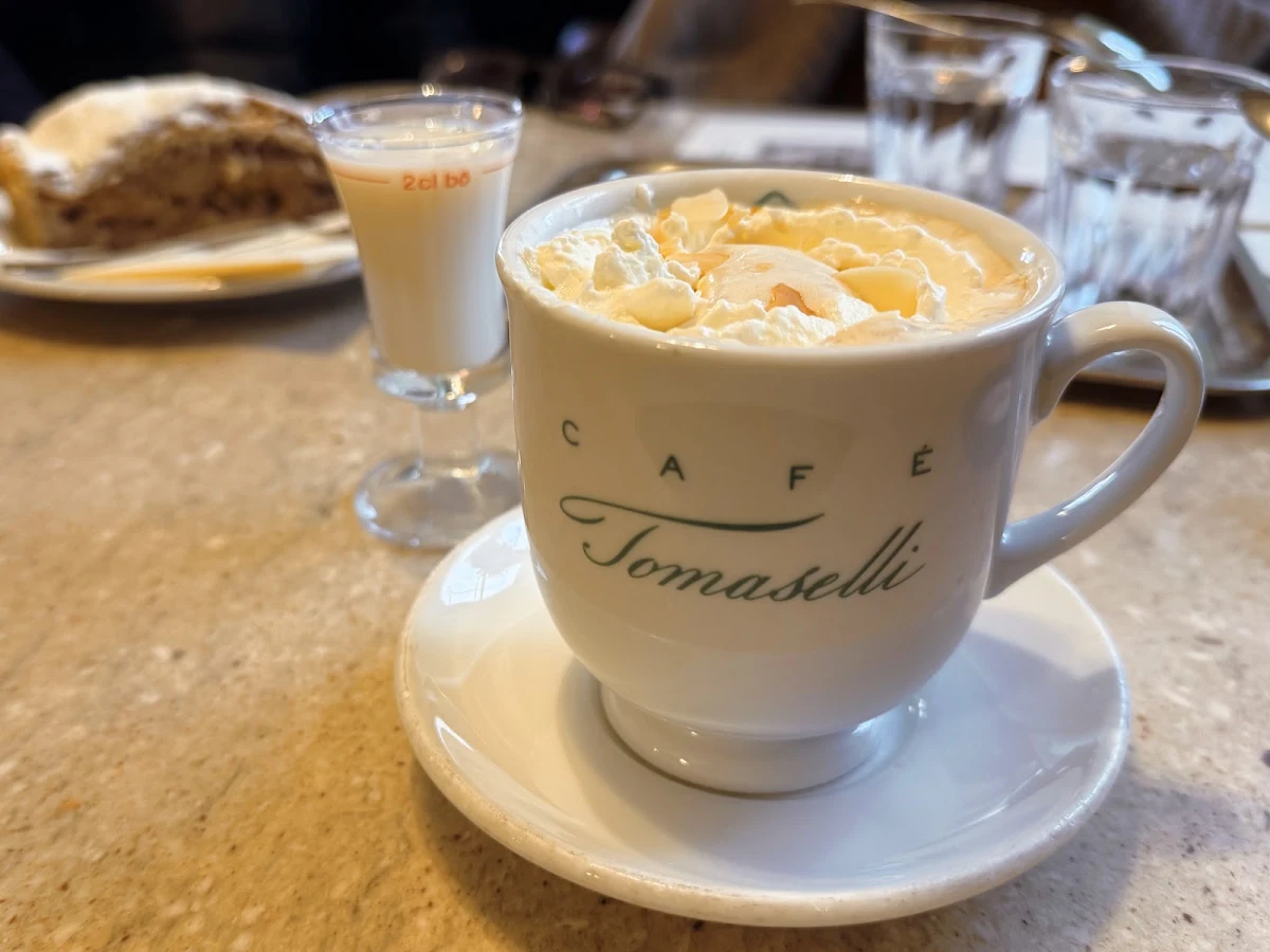 Essen und Trinken, Café Tomaselli