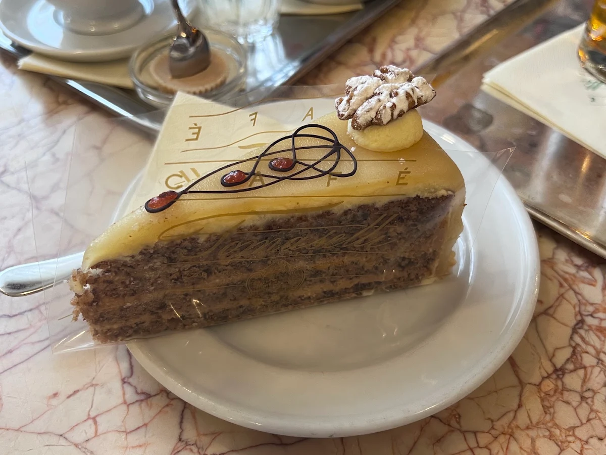 Essen und Trinken, Café Tomaselli
