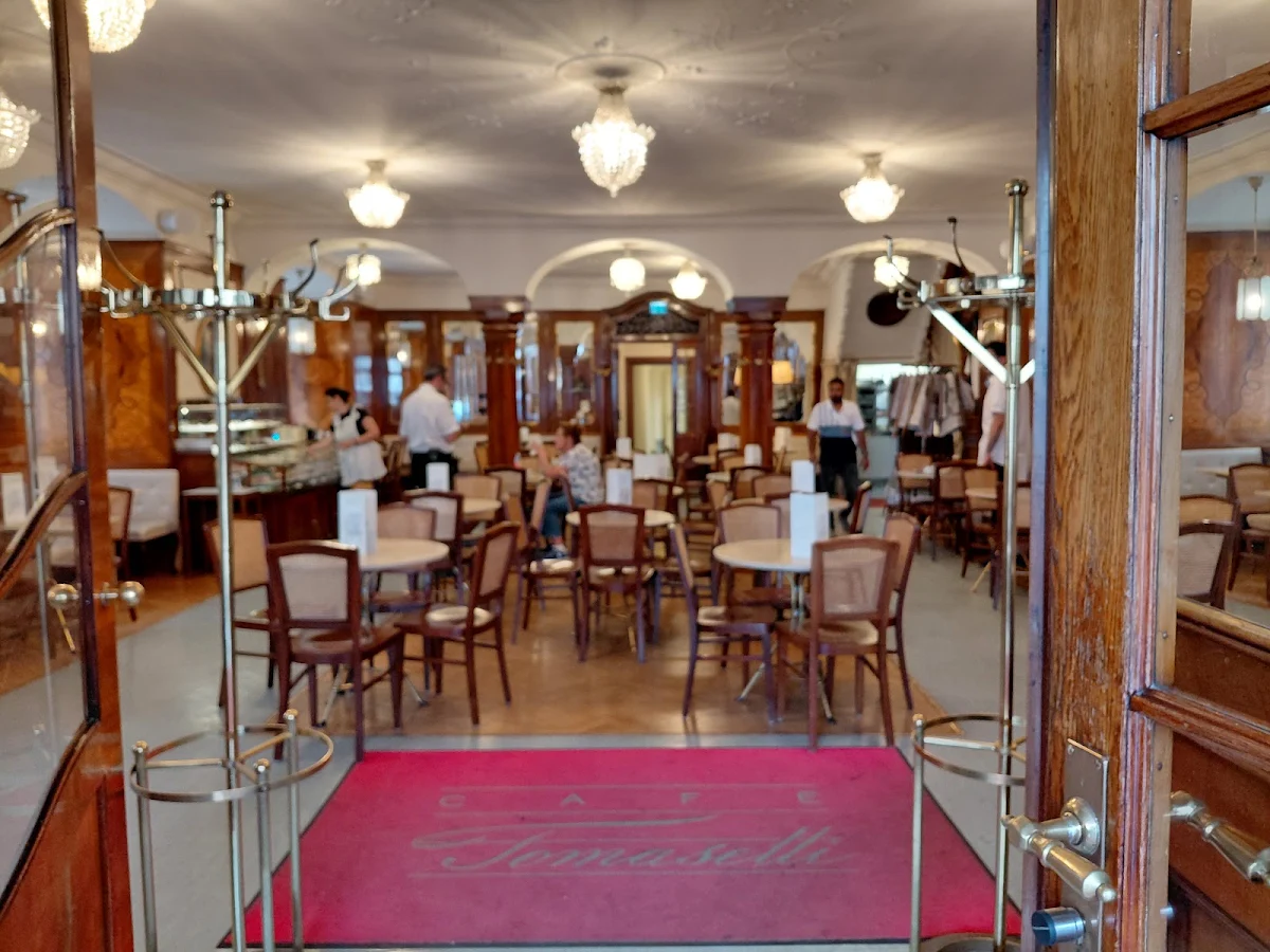 Atmosphäre, Café Tomaselli