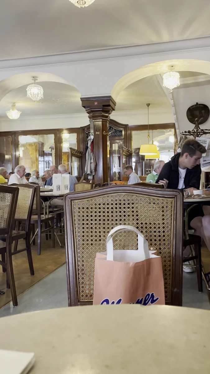 Atmosphäre, Café Tomaselli