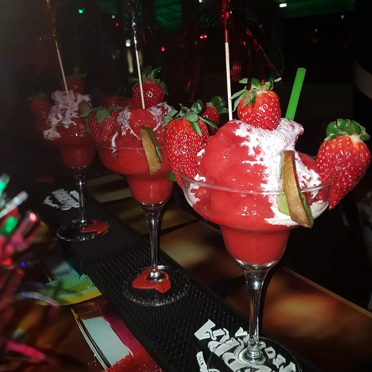 Essen und Trinken, The Garage Restaurant&Cafe~Bar