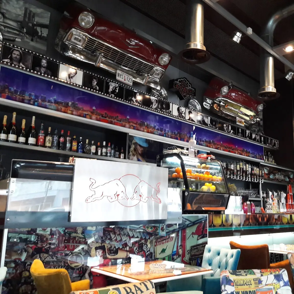 Atmosphäre, The Garage Restaurant&Cafe~Bar