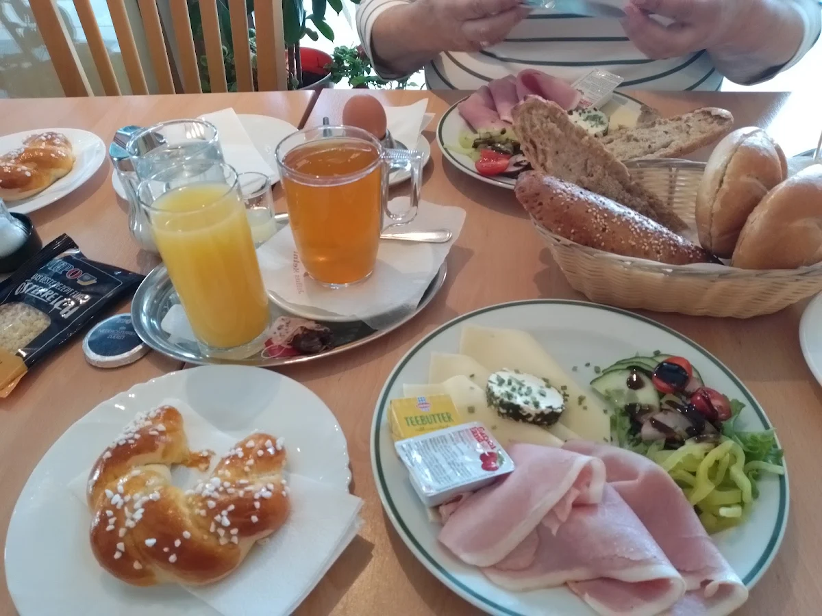 Essen und Trinken photo 3
