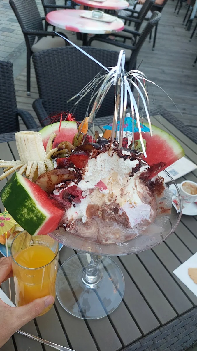 Essen und Trinken photo 2