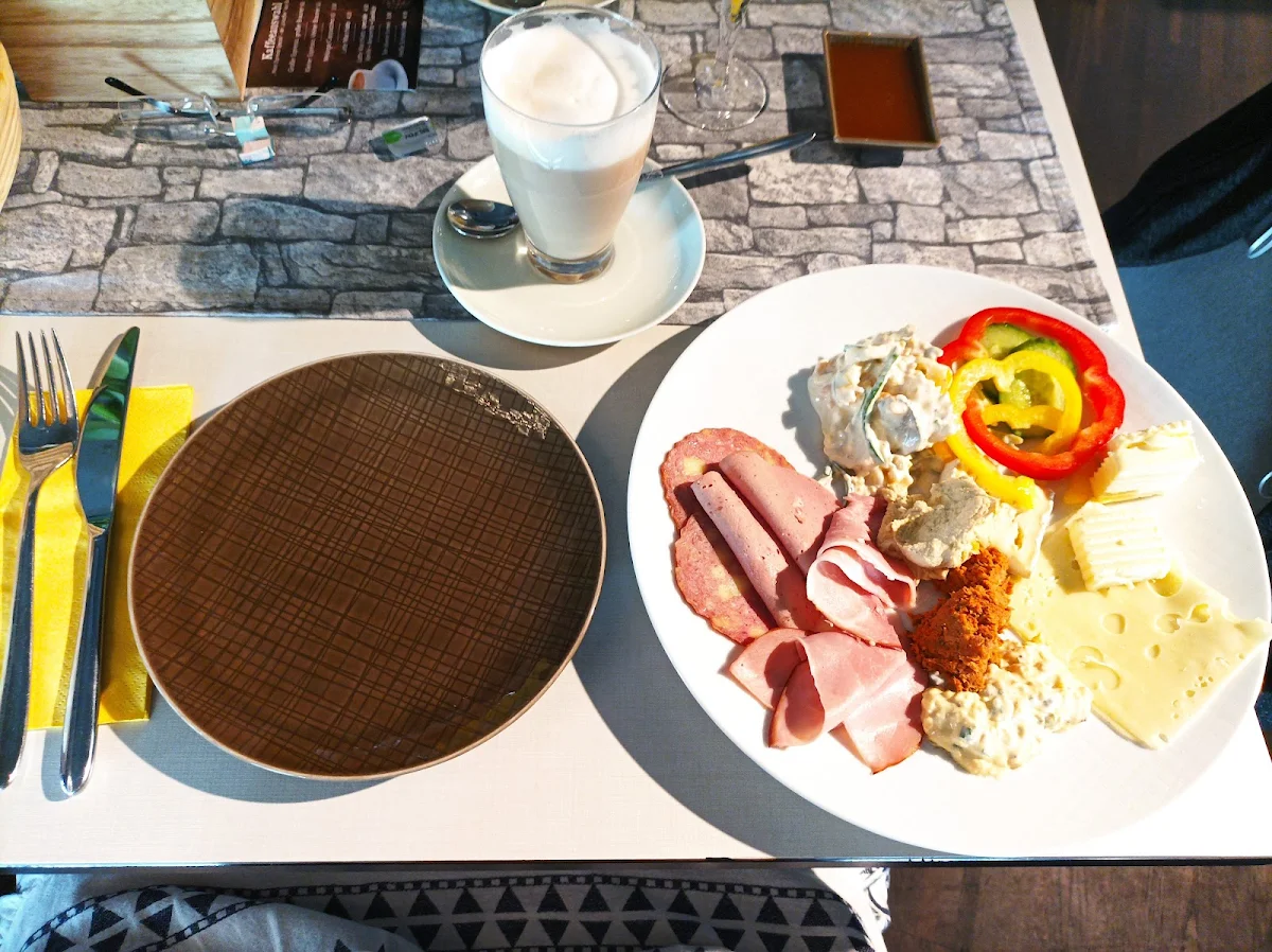Essen und Trinken photo 3