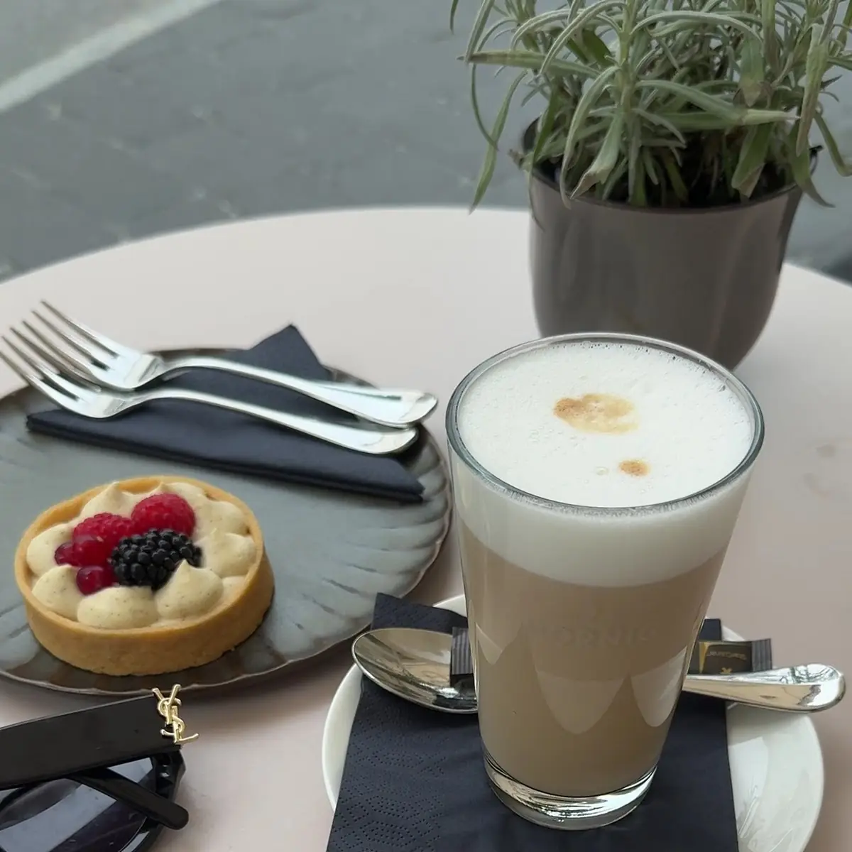 Essen und Trinken photo 2