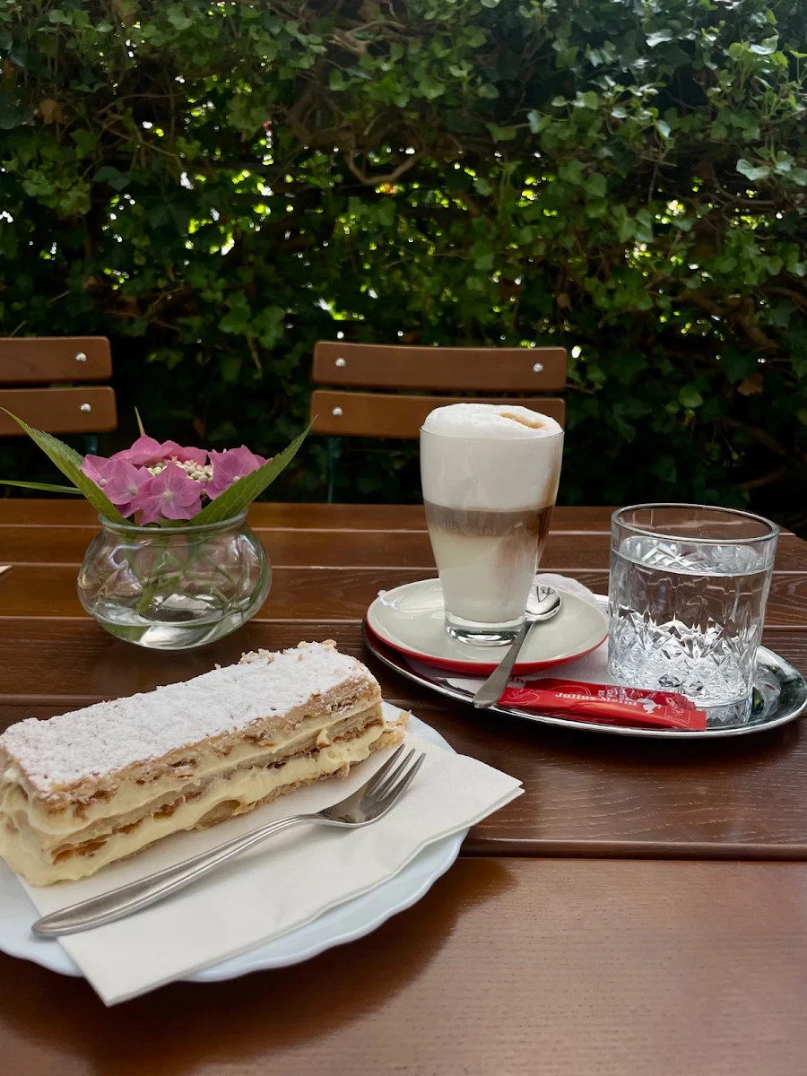 Essen und Trinken photo 2
