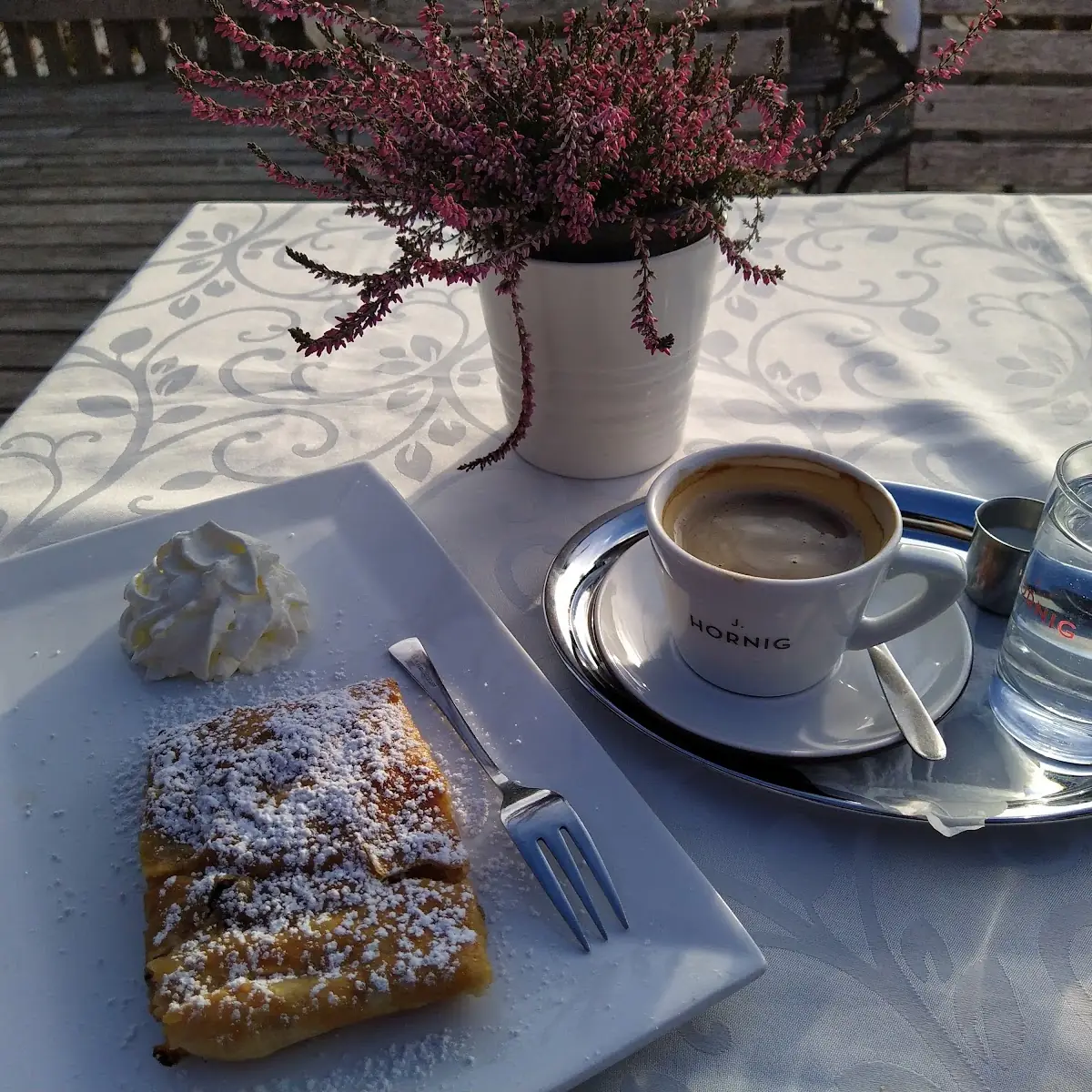 Essen und Trinken photo 2