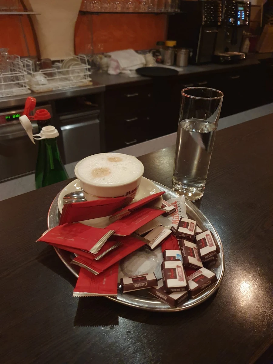 Essen und Trinken photo 2