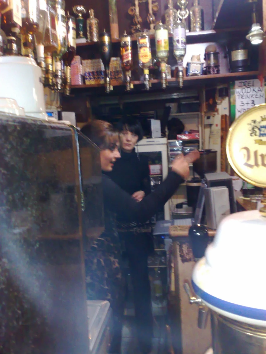 Cafe Farani Titelbild