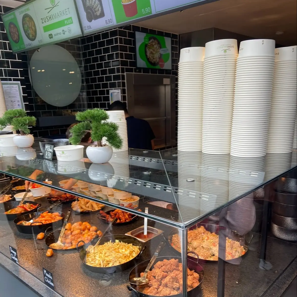 Essen und Trinken, Zushi Market Plus Schottengasse