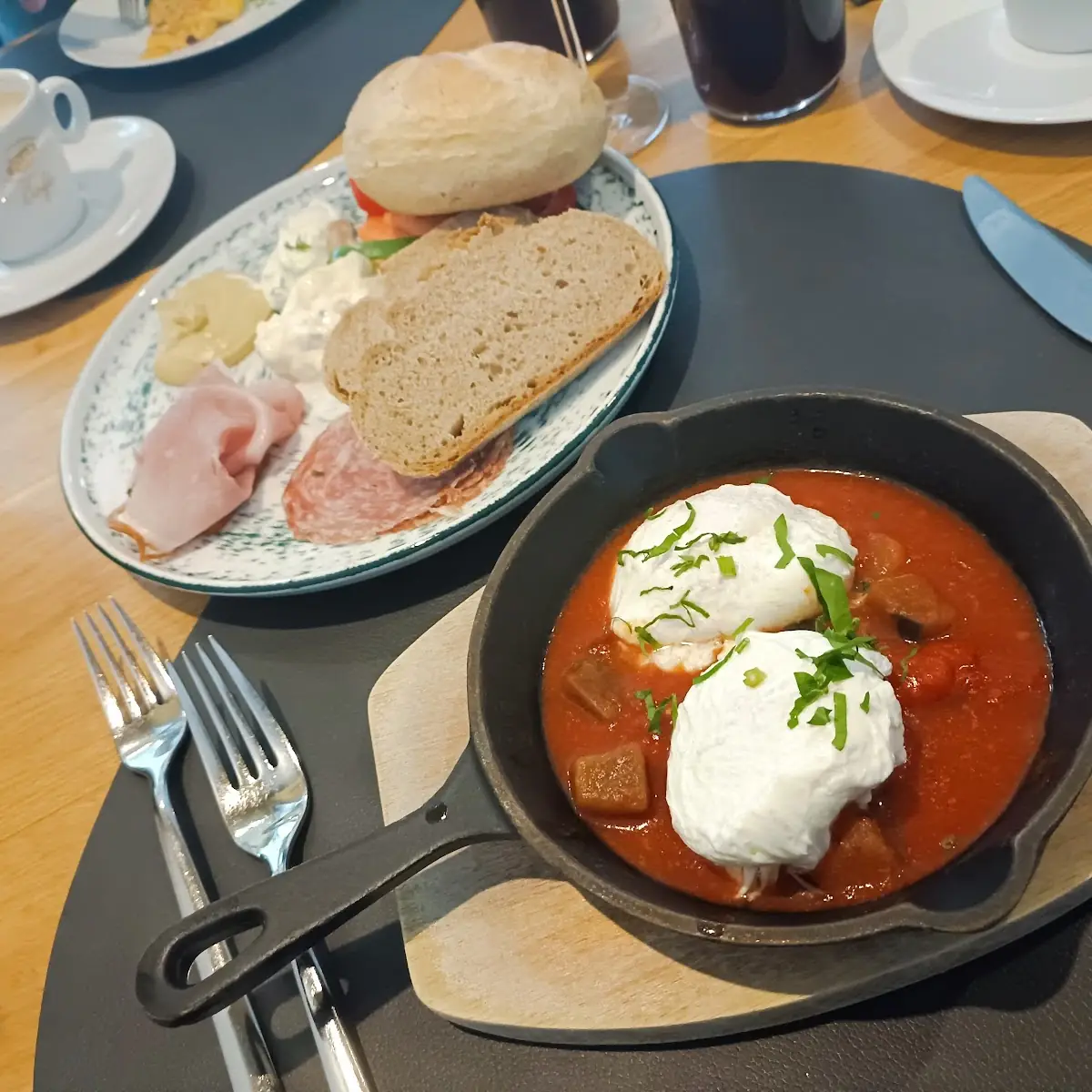 Essen und Trinken photo 2
