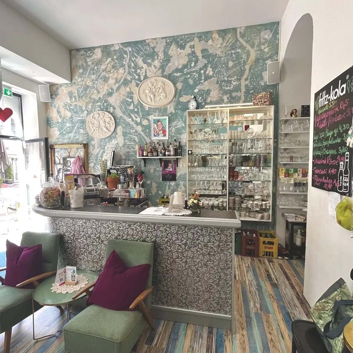 Im Wohnzimmer Café & Bar Titelbild