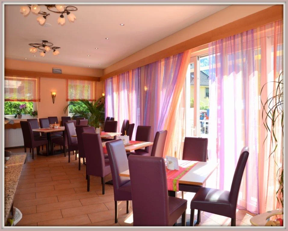 Café - Pub Mauzi Titelbild