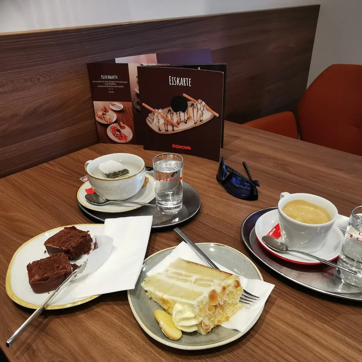 Essen und Trinken photo 3