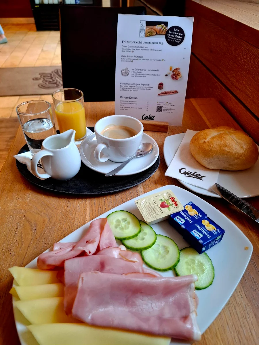 Essen und Trinken photo 1