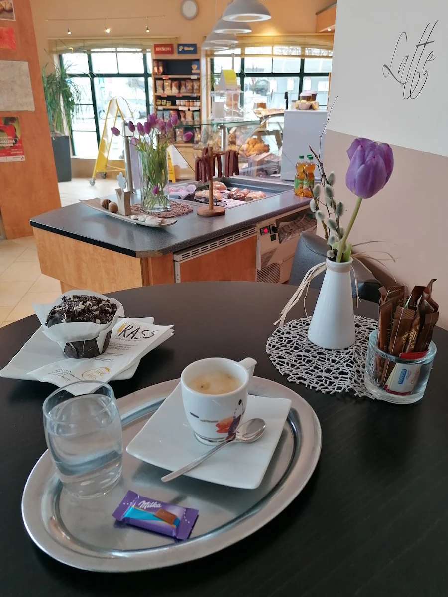 Essen und Trinken photo 1