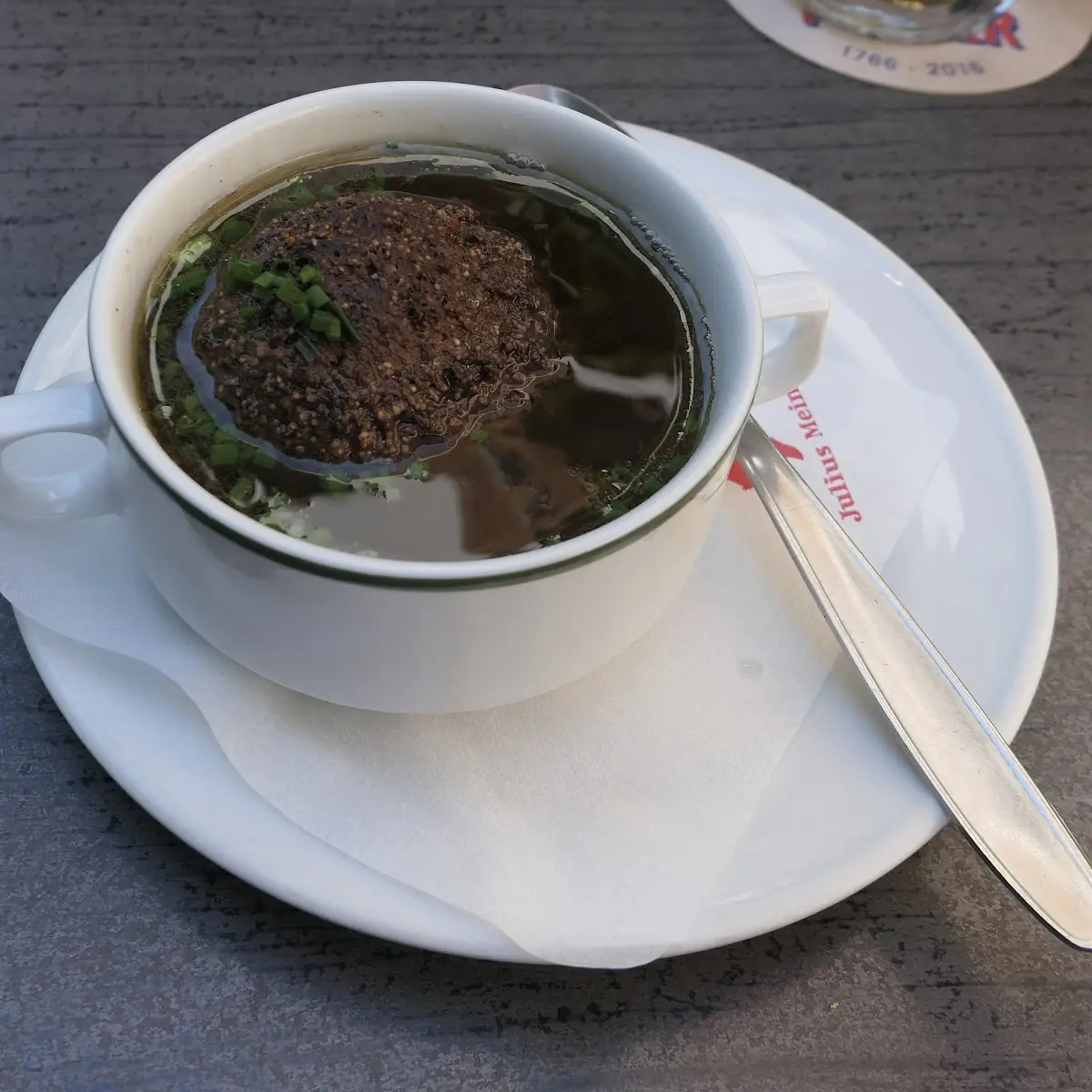 Essen und Trinken, Gasthaus Wirt in Straß