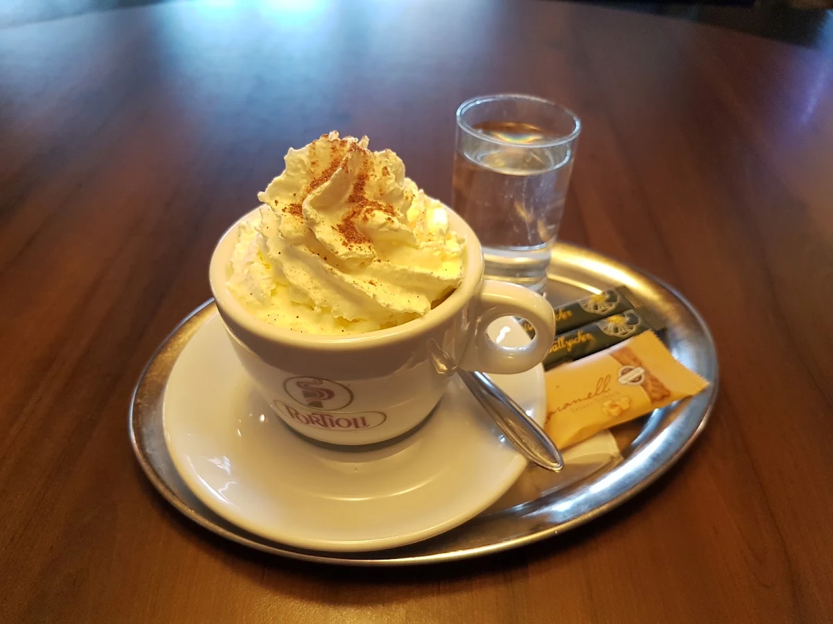 Essen und Trinken photo 2