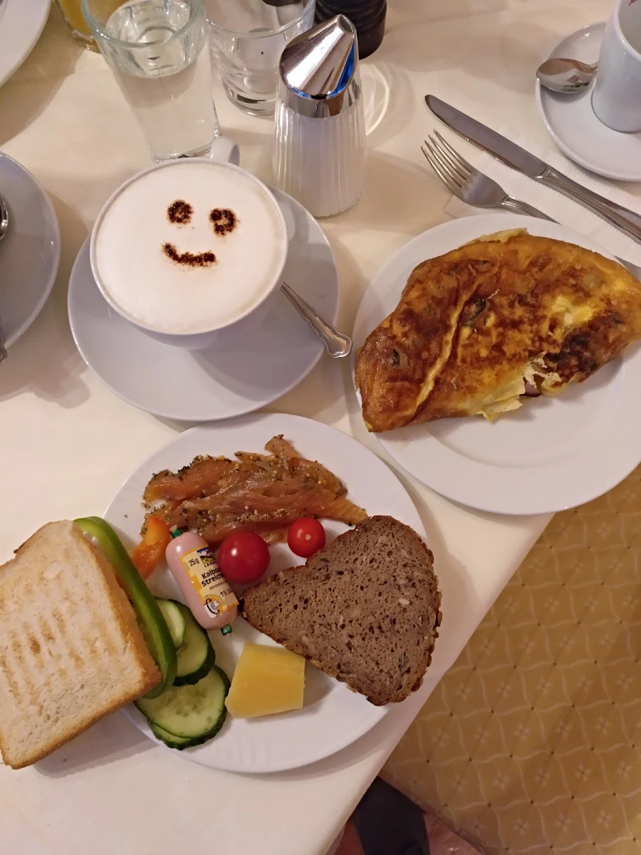 Essen und Trinken photo 2