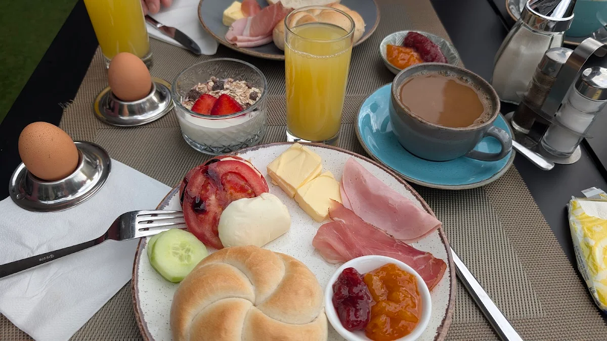 Essen und Trinken photo 2