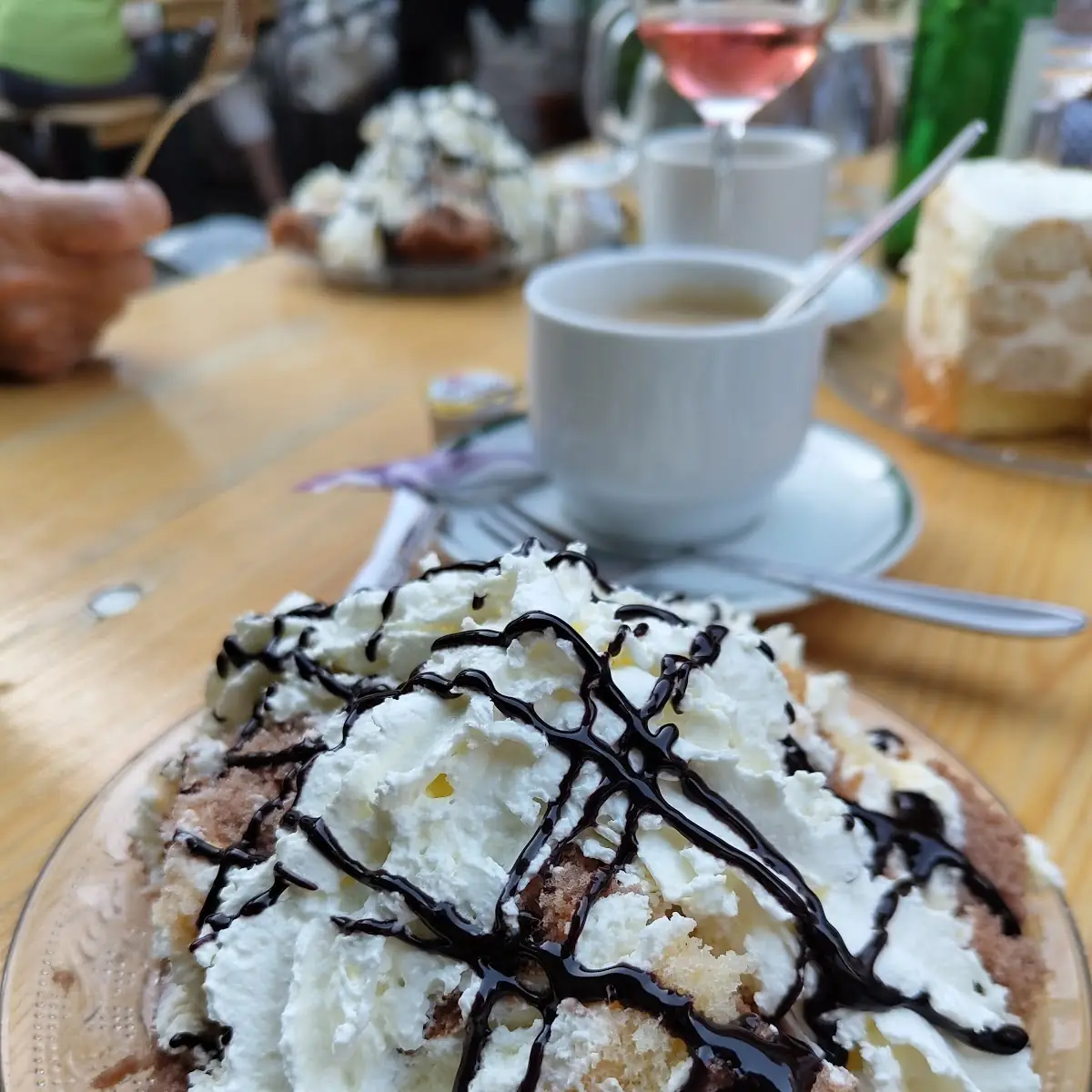 Essen und Trinken photo 3