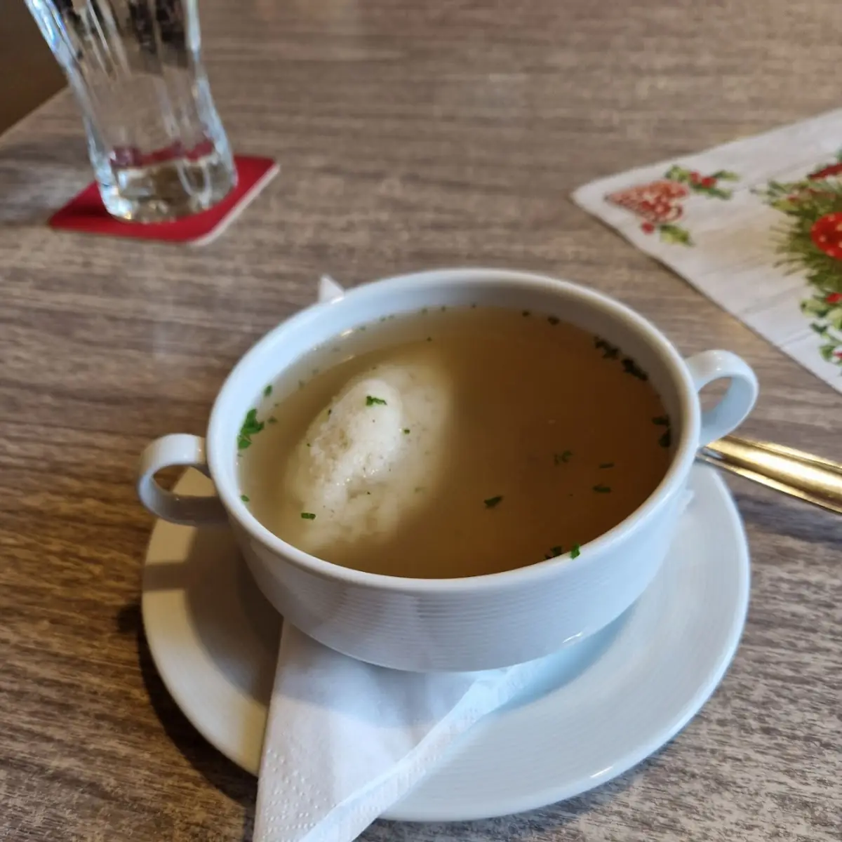 Essen und Trinken photo 2