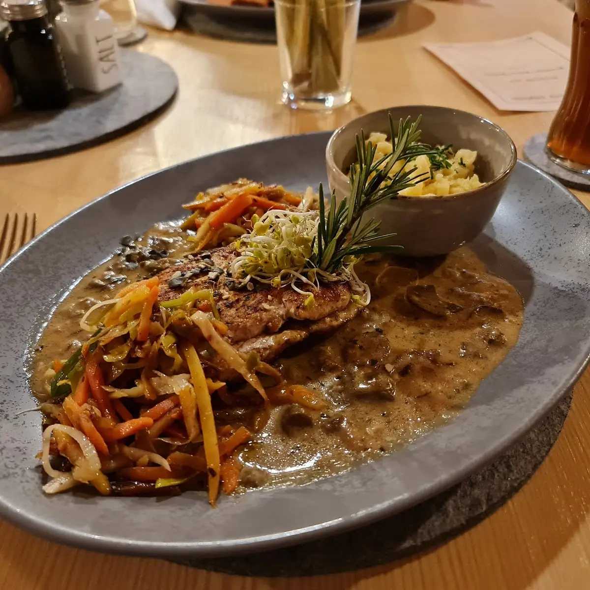 Essen und Trinken photo 2