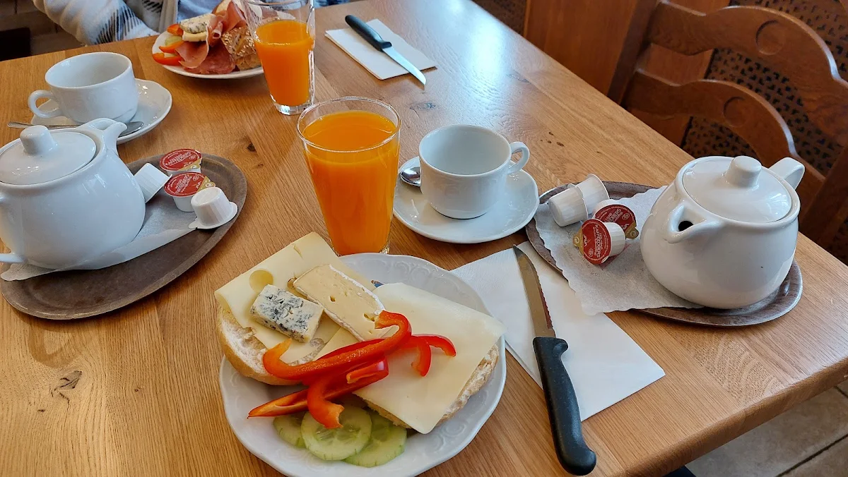 Essen und Trinken, Meyers Gasthof, Fam. Orthacker, Frühstückspension