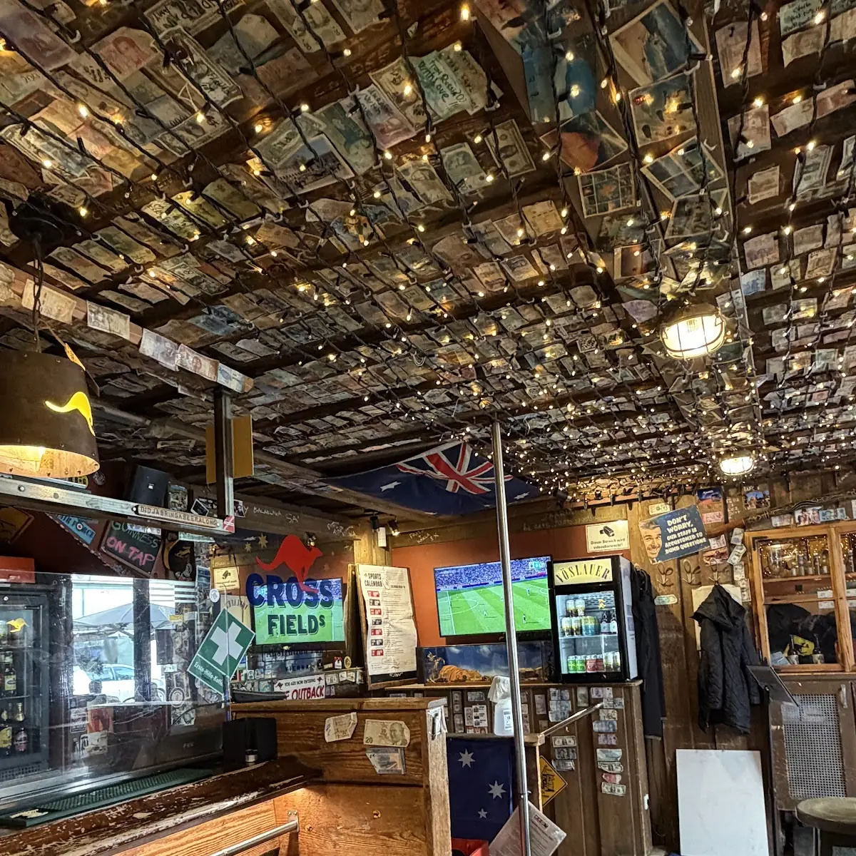 Atmosphäre, Crossfield's Australian Pub