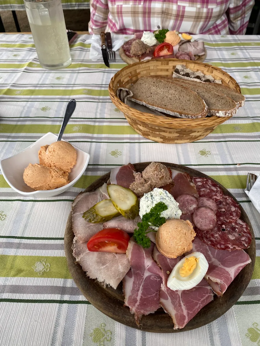 Essen und Trinken photo 2