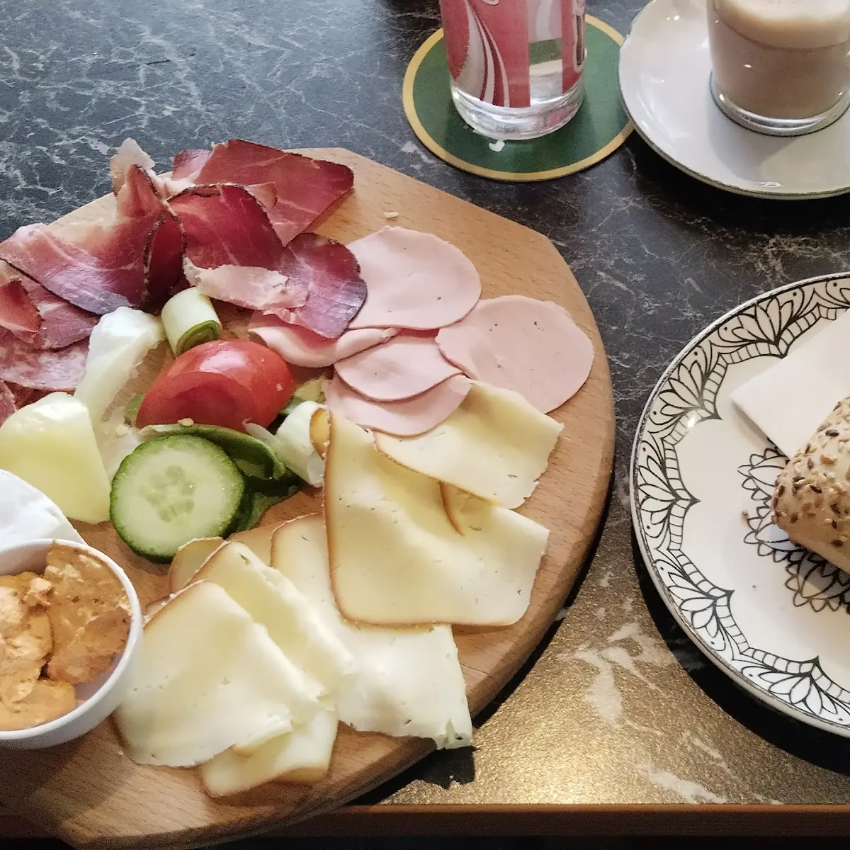 Essen und Trinken photo 1