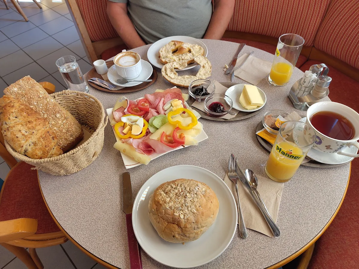 Essen und Trinken photo 2