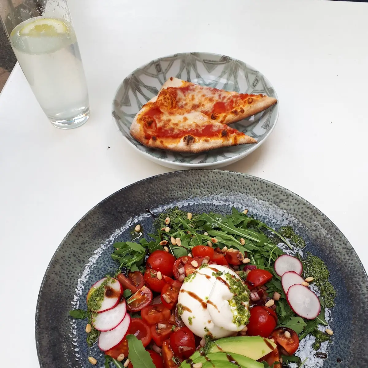 Essen und Trinken photo 3