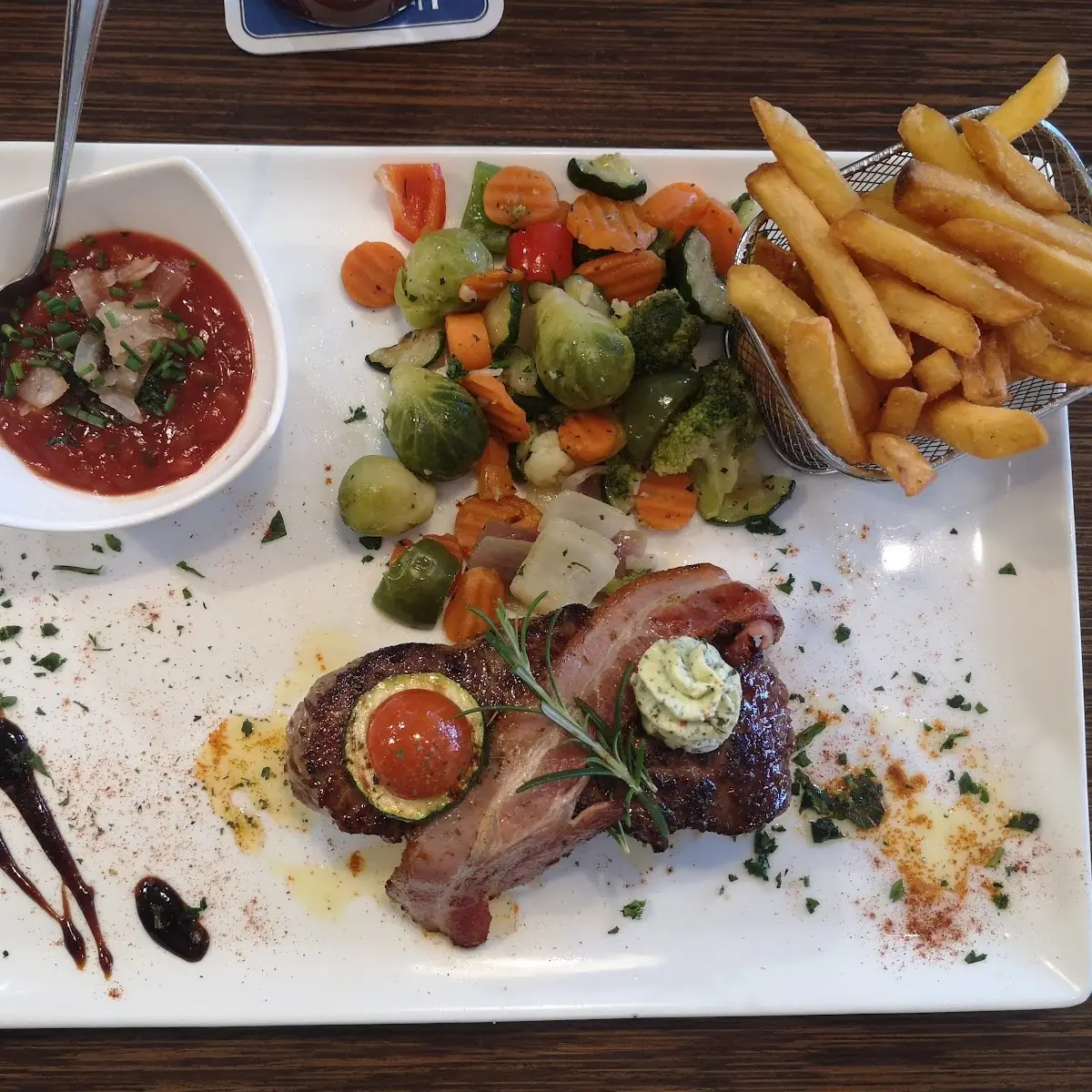 Essen und Trinken photo 2