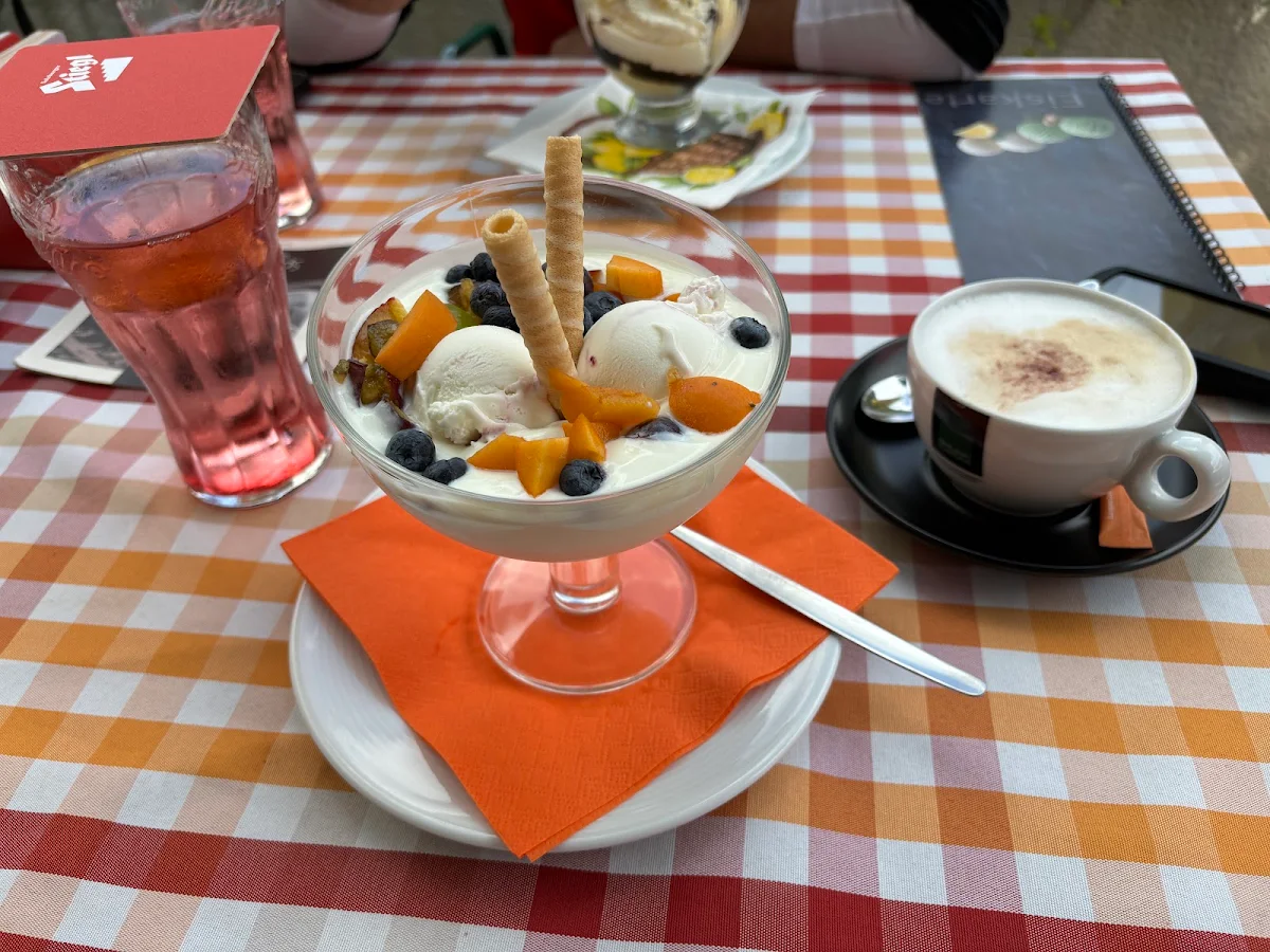 Essen und Trinken photo 1
