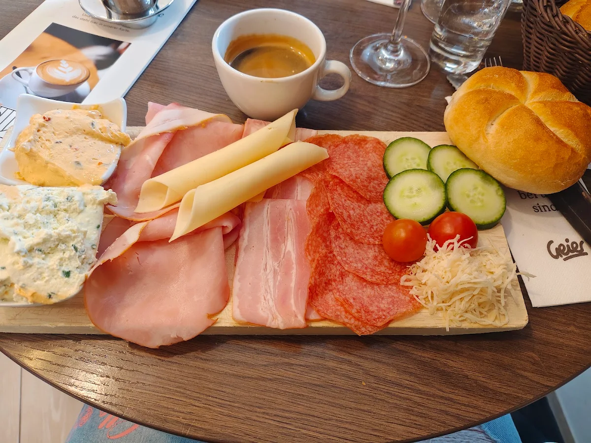 Essen und Trinken photo 1