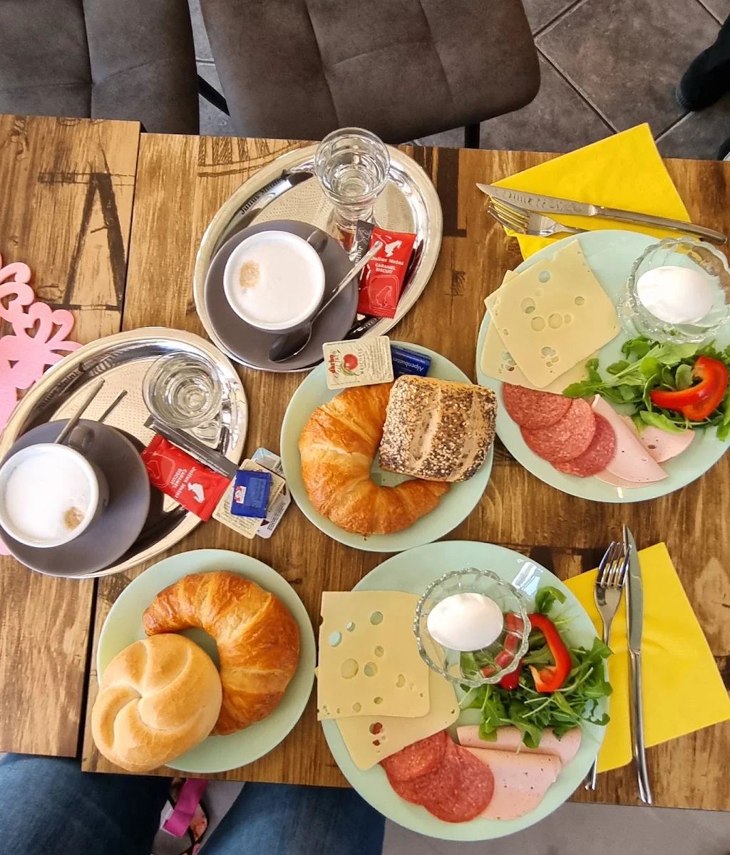 Essen und Trinken photo 2