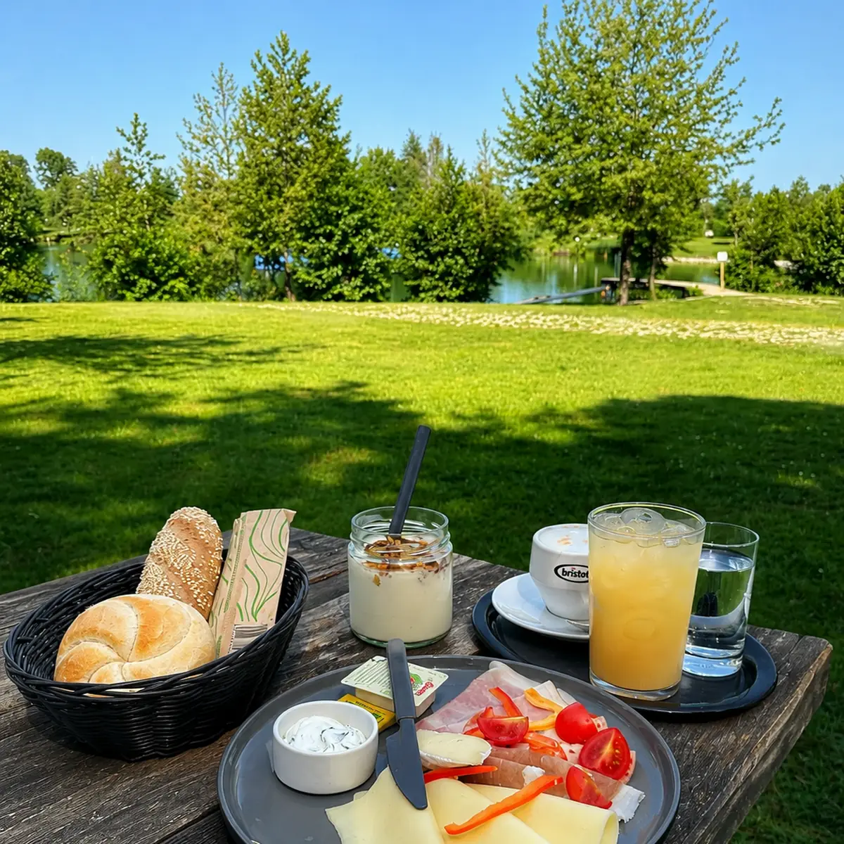 Essen und Trinken photo 2