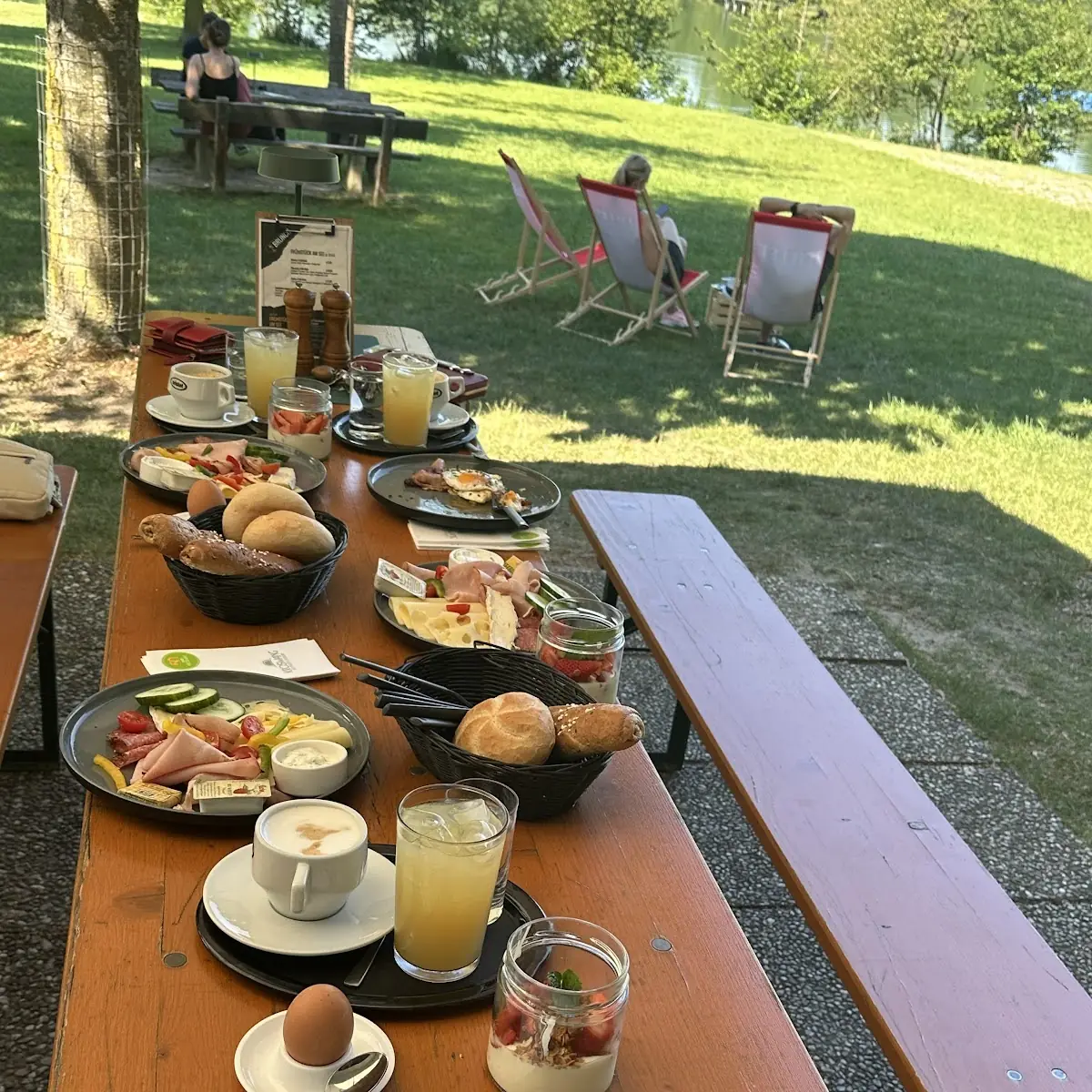 Essen und Trinken photo 3