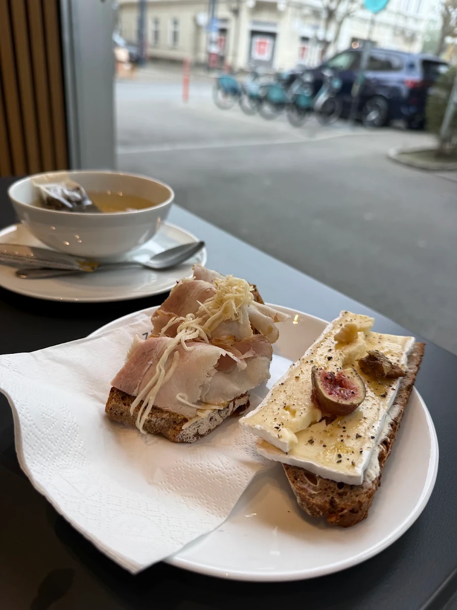 Essen und Trinken photo 2