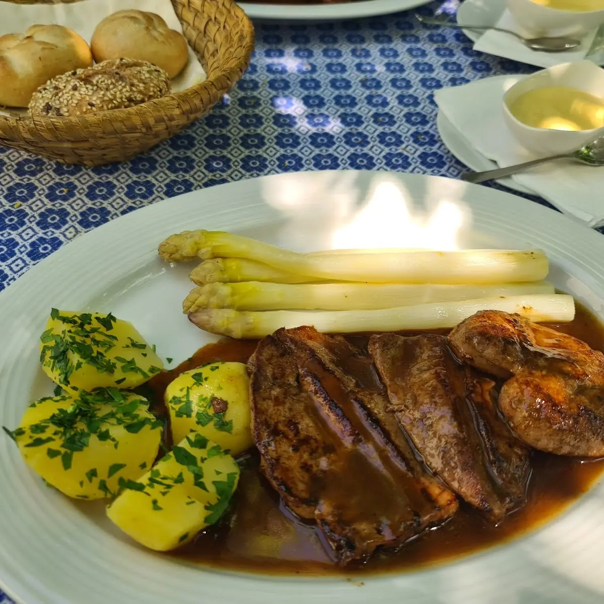 Essen und Trinken photo 3
